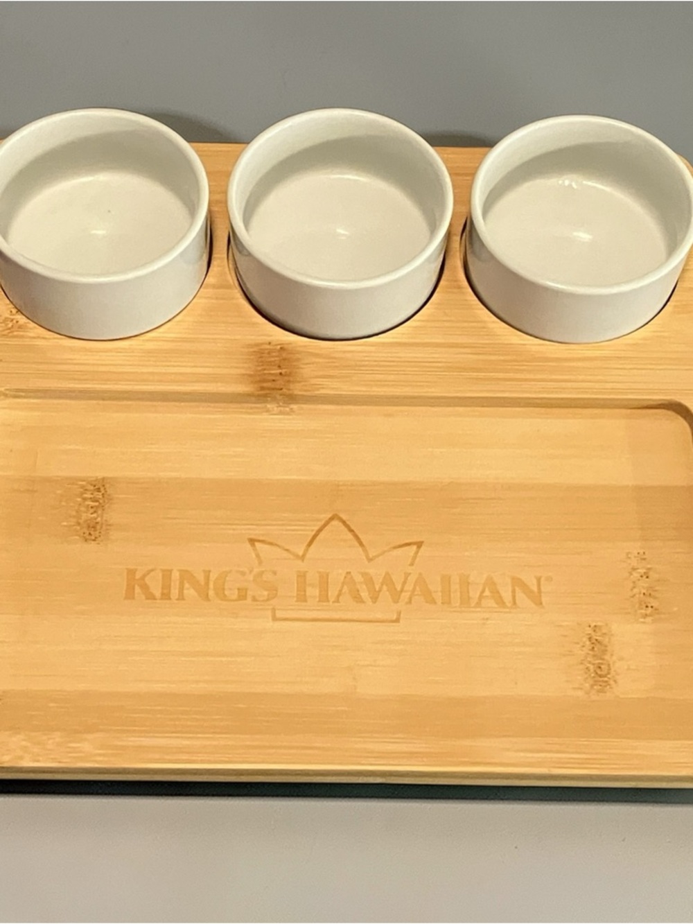 King's Hawaiian Bamboo Serving Board with 3 White Ramekins